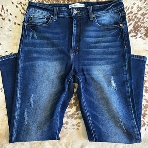 KanCan Mid Rise Skinny Jean